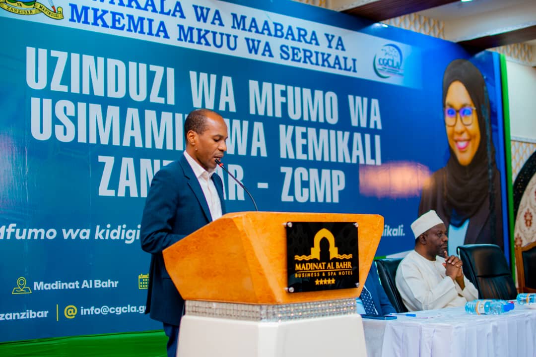 Dk. Hussein Ali Mwinyi akizungumza kwa waandishi wa habari